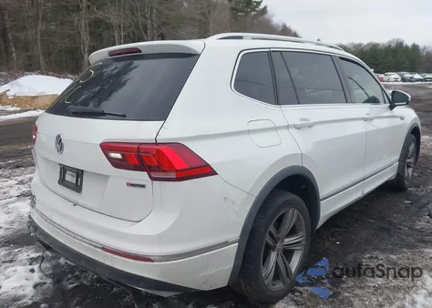 2019 Volkswagen Tiguan 2.0T Se/2.0T Sel/2.0T Sel R-Line/2.0T Sel R-Line Black из США, поврежденный, VIN 3VV2B7AX5KM026005